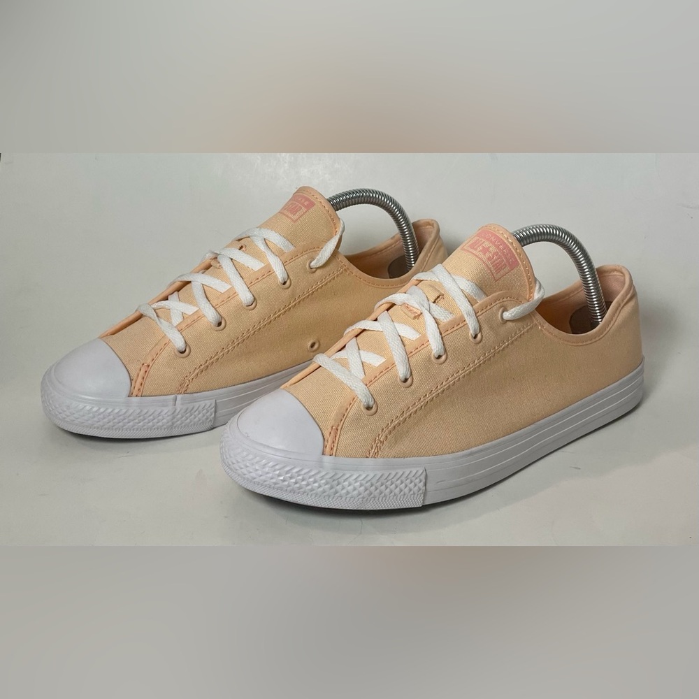 🆕 Converse All Stars Dainty